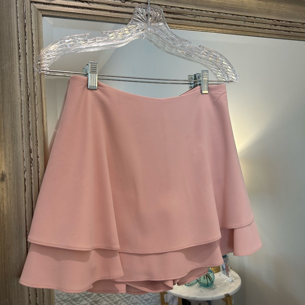 ALICE + OLIVIA PINK RUFFLE SKORT size 2 - Picture 1 of 2